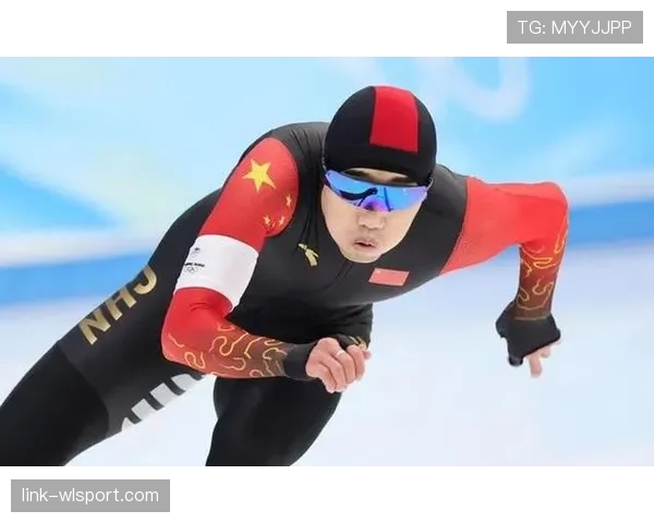 放在八卦群里，高亭宇就是那种球场邻家大哥，下了场像有私人管家的富家公子，听着就离谱