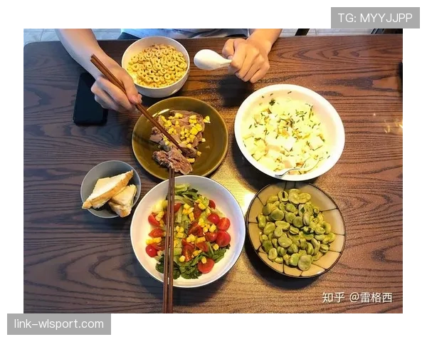 蔡赟当年打比赛赚的钱，现在天天在家给老婆做饭？